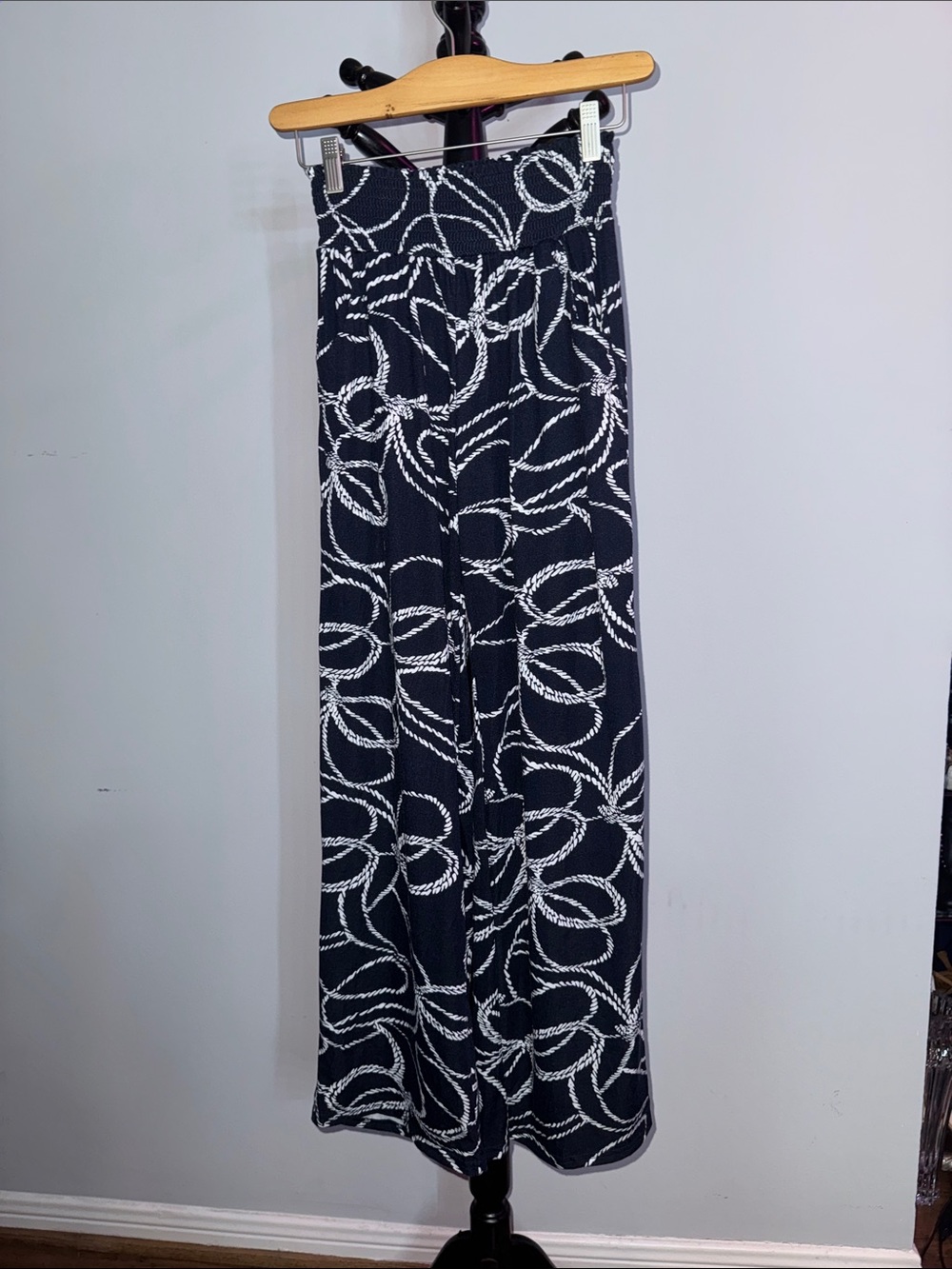 Navy Wide-Leg Knit Pants with White Rope Print 7.1T
